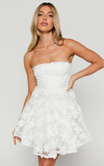 Strapless 3D Embroidery Dress in White