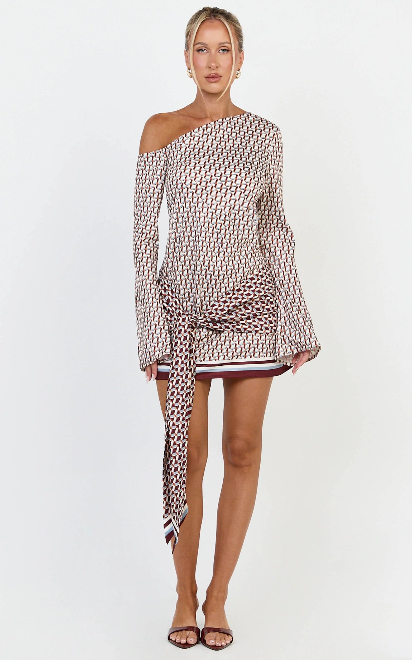Geo Print Off Shoulder Tie Front Dress in Geo Border Print